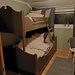 Llama 8 Beds 4 Bedrooms * Naustdal