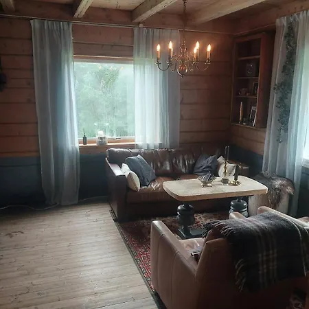 Semesterbostad Llama Authentic Sunnfjord Farm Naustdal i Sunnfjord