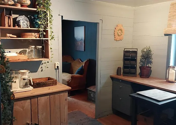 Llama 8 Beds 4 Bedrooms * Naustdal