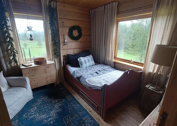 Llama 8 Beds 4 Bedrooms Semesterbostad