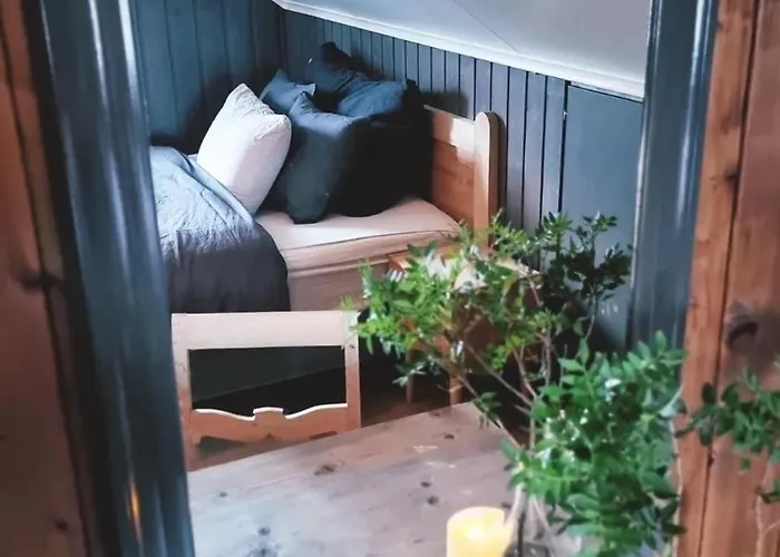 Llama 8 Beds 4 Bedrooms Naustdal i Sunnfjord