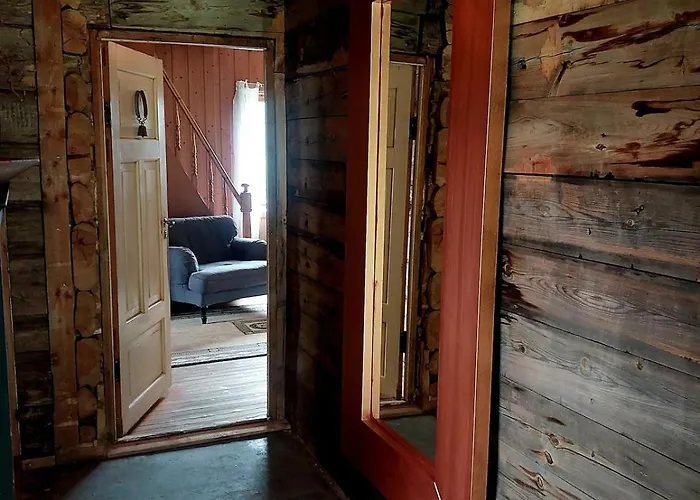 Semesterbostad Llama 8 Beds 4 Bedrooms Naustdal i Sunnfjord